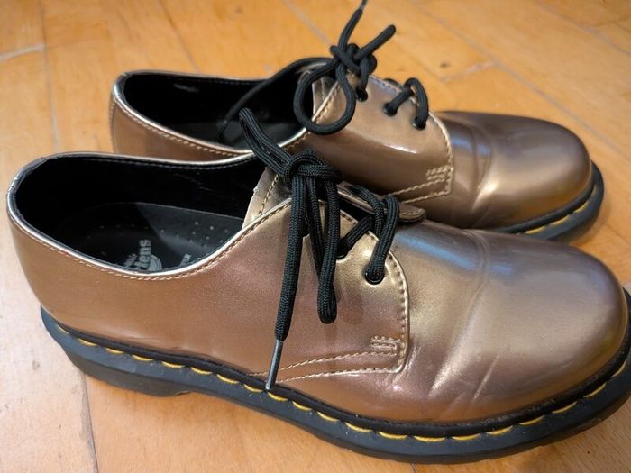 Doc Martens Vegan Gold Boots Size 7