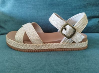 Sketchers Sandals - NEW - Size 37.5