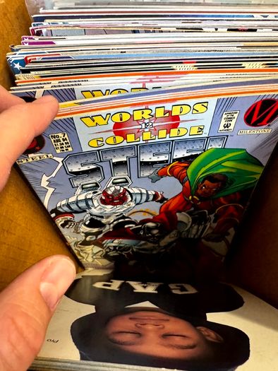 DC Long Comic Box w 250 comics for Sale (2)