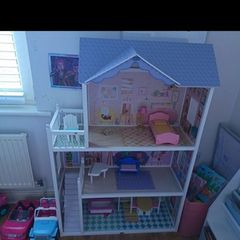 Children's Toys Dollhouse