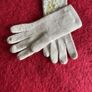 Alice Hannah Gloves Image 2