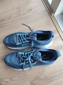 Brooks Adrenaline GTS 25 - Size UK 9 (EU 44) - very good conditions