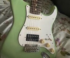 Fender player 2 Stratocaster upgraded