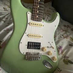 Fender player 2 Stratocaster upgraded