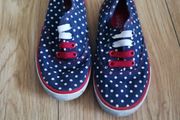 Girls shoes