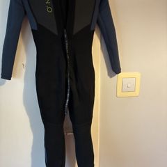 O Neill s wetsuit Age 12