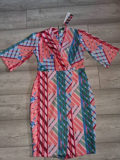 Brand New Closet London Bell Sleeve Wrap Dress - Size - U.K.14 - RRP - 80.00 - Open To Offers!!