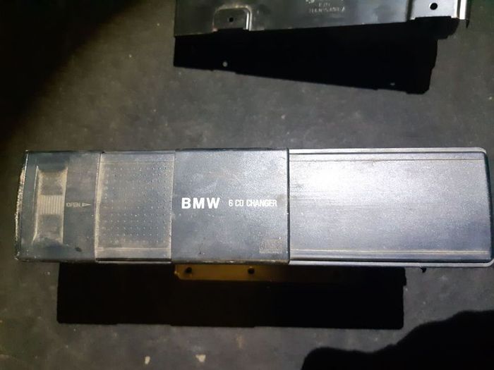 Bmw E46 E39 E53 Mini X5 3 5 Series 6 Disc Cd Changer & Magazine 8361584 65128361