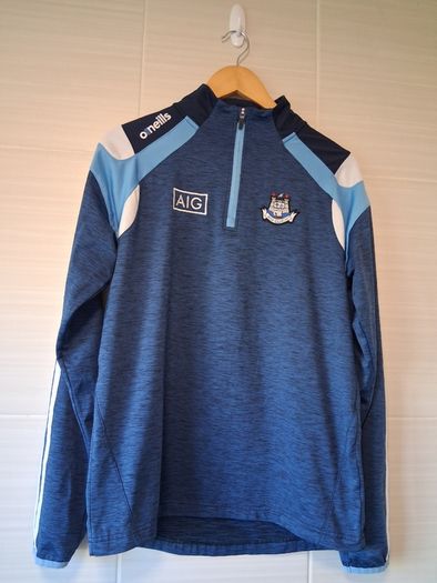 Dublin GAA Mens Top. Official Oneills Dublin GAA Mens Midlayer Top. Collect In Dublin Or Receive Via Post.