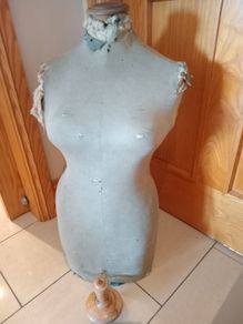 Vintage Dressmakers Mannequin Female Torso c.1950s.