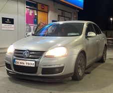 vw jetta breaking