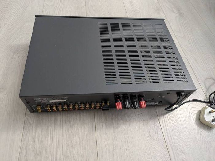 NAD C350 Stereo Integrated Amplifier