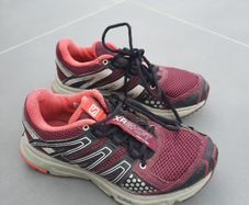 Salomon trainers size 3.5UK