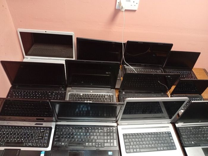 30 job lot laptops