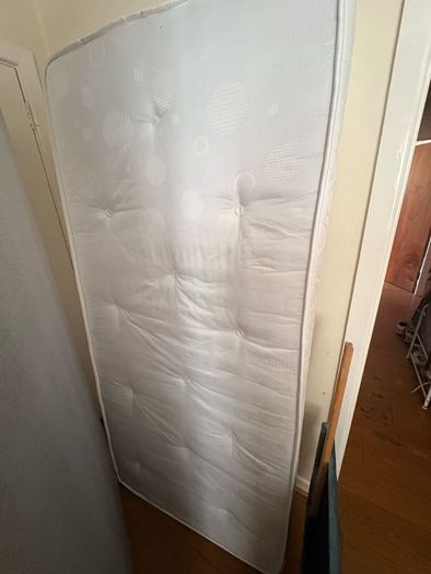 single bed