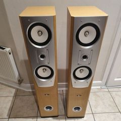M-audio HTS Floor Standing Speakers 100 Watts with built in woofer