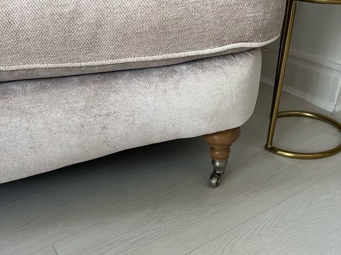 settee like new 175 cms long by 96 cms deep