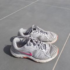 Nike girls size 3UK