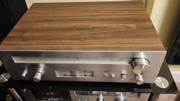 Akai AT 2400 Tuner
