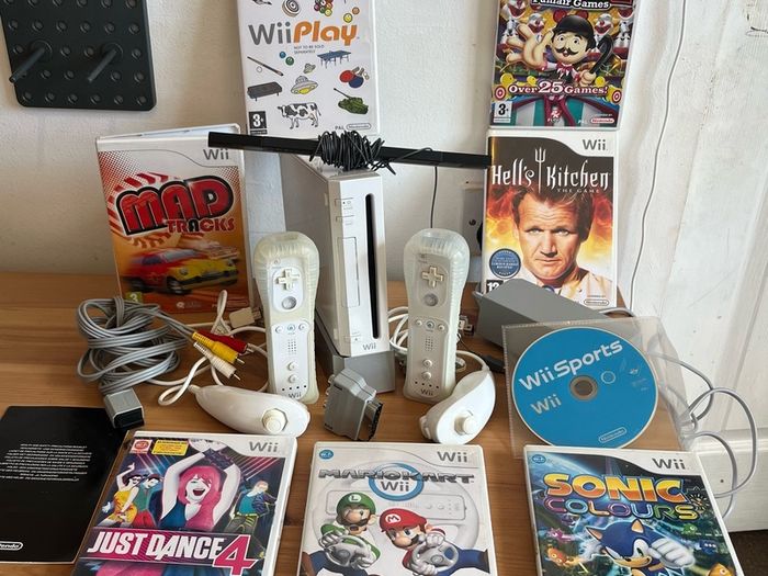 Nintendo Wii console Big bundle