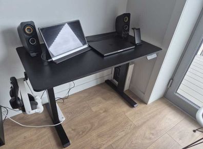 Electric Height Adjustable Standing Desk, 110x60 - Collection Only