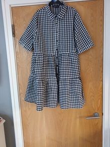 Cameo Rose (New Look)  Mini Dress/Long Blouse. S.14  New-No Tag.