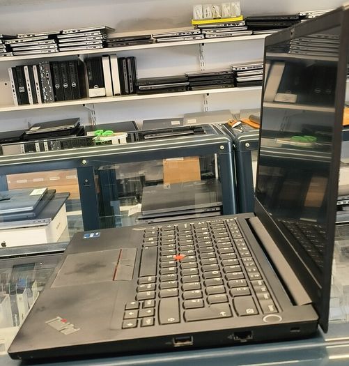 Lenovo ThinkPad E14 Laptop 14" Intel i7-1165G7 (11th Gen) 16GB RAM 500GB SSD Windows 11 Pro