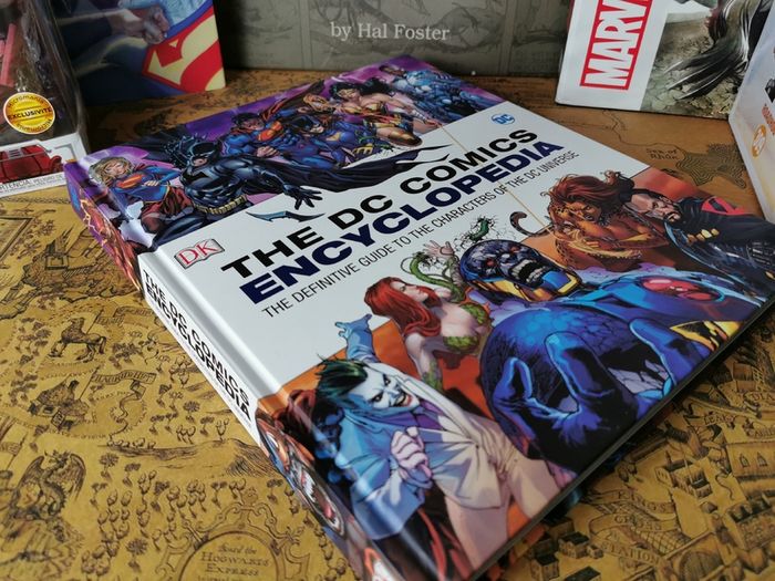 The DC Comics Encyclopedia ! All New Edition! Beautiful Hardcover ! Covers over 1200 Characters ! 2016 ! by DK !