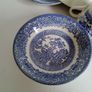 vintage willow cups, saucers and bowl, blue willow cups Image 10