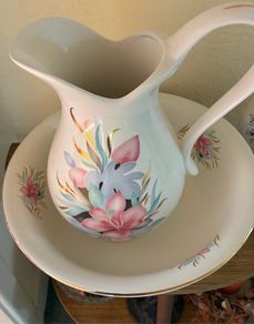 wash jug and bowl