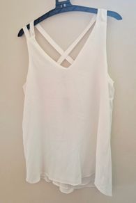 Rivrer Island off white sleeveless criss cross top