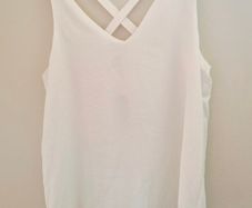 Rivrer Island off white sleeveless criss cross top