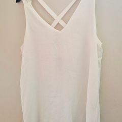 Rivrer Island off white sleeveless criss cross top