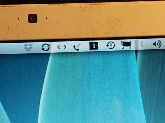 Vintage Apple MacBook, working fine and in reasonable condition for its age. No Charger
