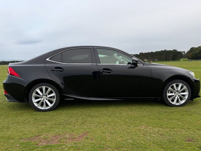 Lexus IS 300H