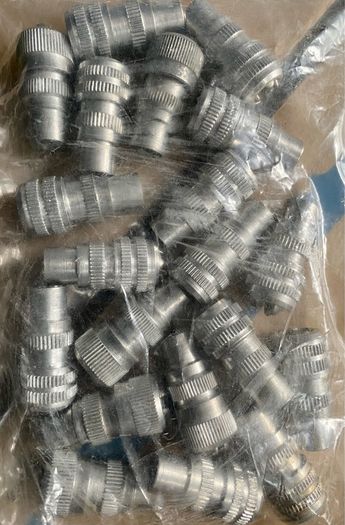 Coaxial connectors , male , 20 X in total.