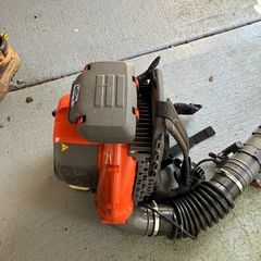 Husqvarna 570BTS leaf blower
