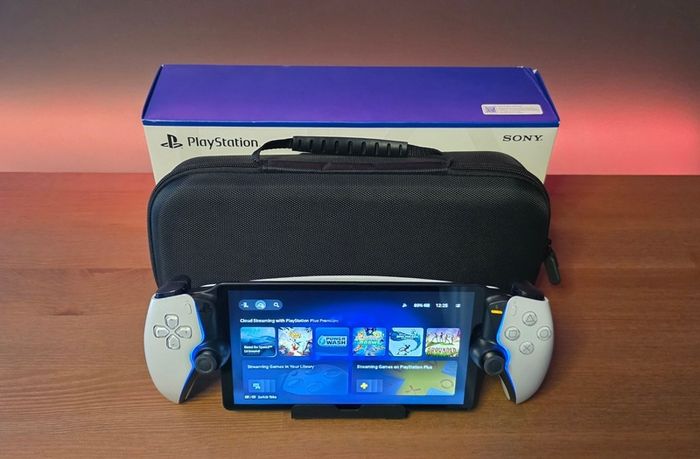 Playstation PS Portal White + Like New with Original Box + New Travel Case