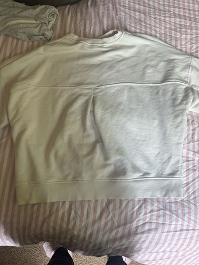sweatshirt