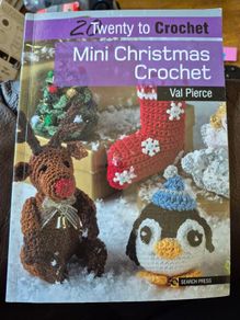 mini Christmas crochet