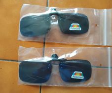 2 pairs clipons for 10 euros