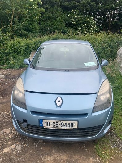 Renault Grand Scenic for parts
