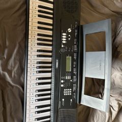 Yamaha EZ-220 keyboard for sale