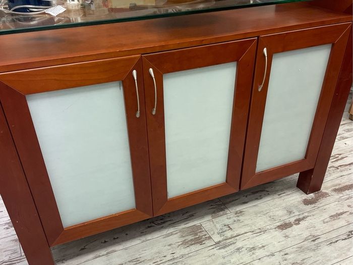sideboard