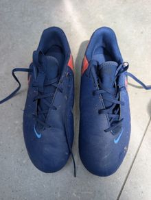 Nike force 9 football boots