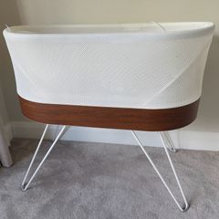 Snoo Smart Bassinet