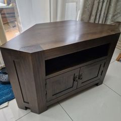 Corner TV Stand