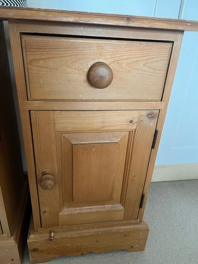 Bedside Lockers