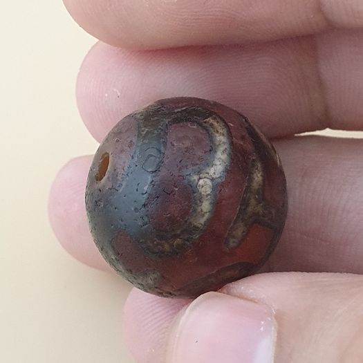 Vintage Carnelian Agate Treasure Vase Pattern Bead Amulet