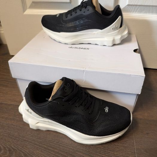 Alo shoes size 6uk